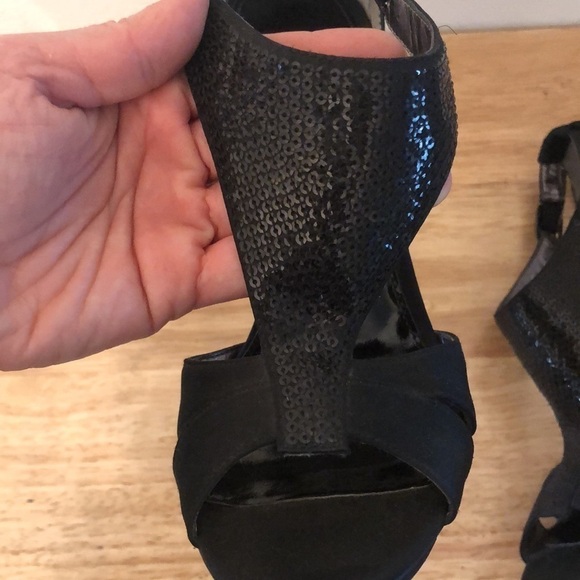 Glint Gillian Black Sequin and Satin Heels Size 6 - Picture 9 of 12